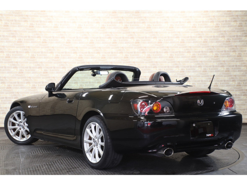 S2000