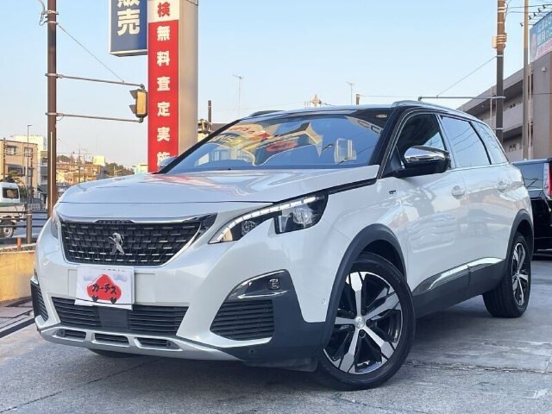 PEUGEOT 5008