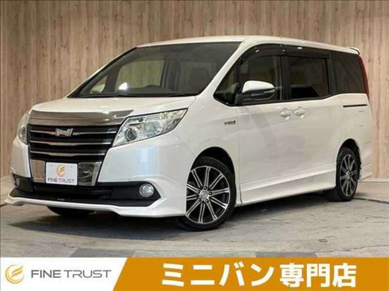 TOYOTA NOAH