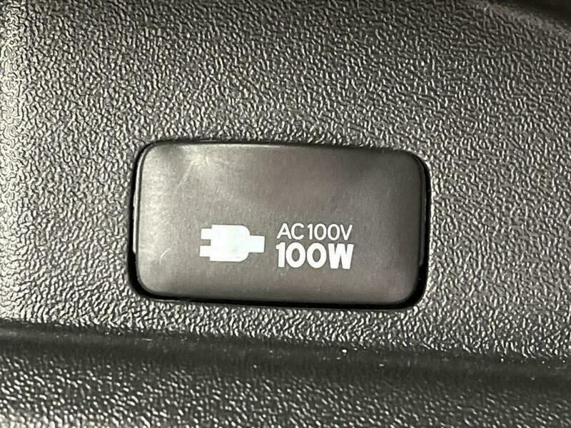 HIACE VAN-12