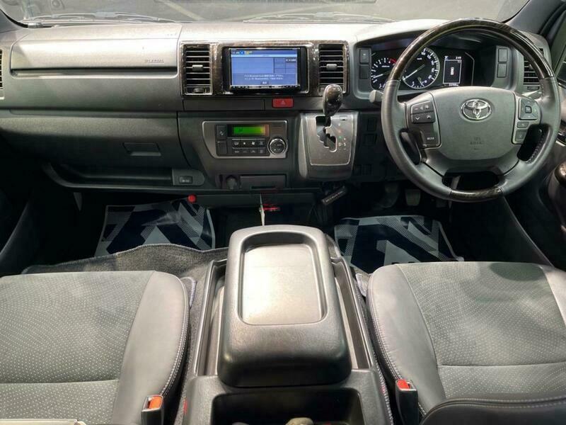 HIACE VAN-59