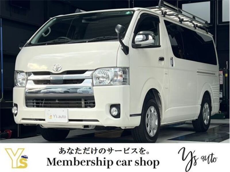 TOYOTA HIACE