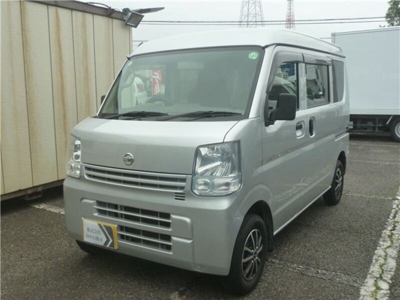 NISSAN CLIPPER VAN
