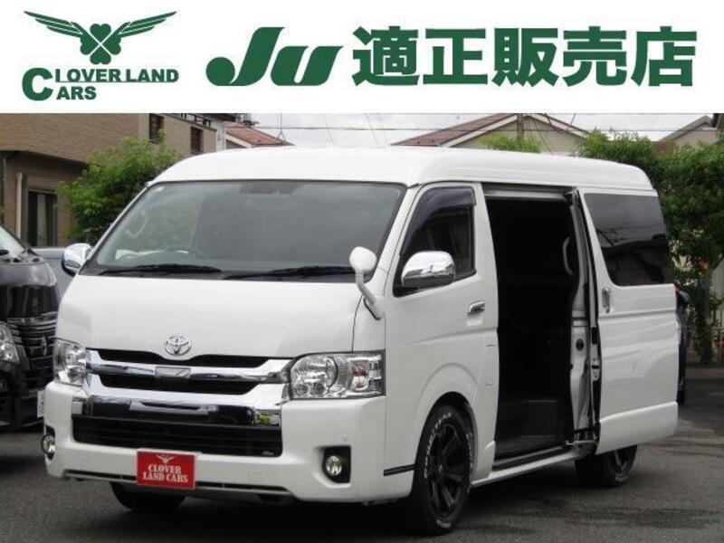 TOYOTA HIACE