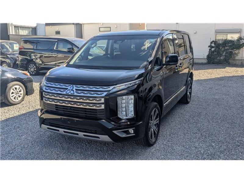 MITSUBISHI DELICA D5