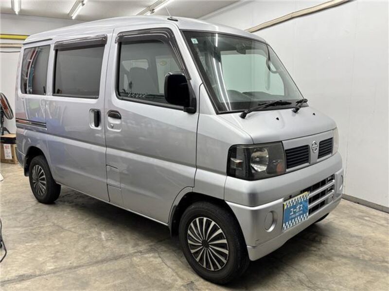 NISSAN CLIPPER VAN