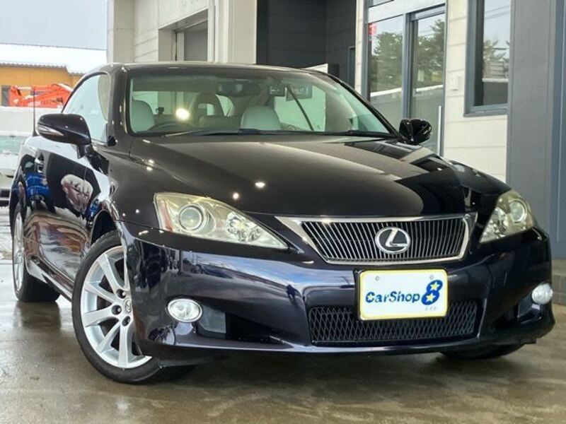 LEXUS IS