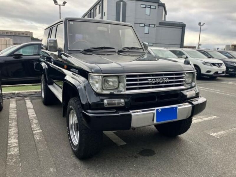 TOYOTA LAND CRUISER PRADO