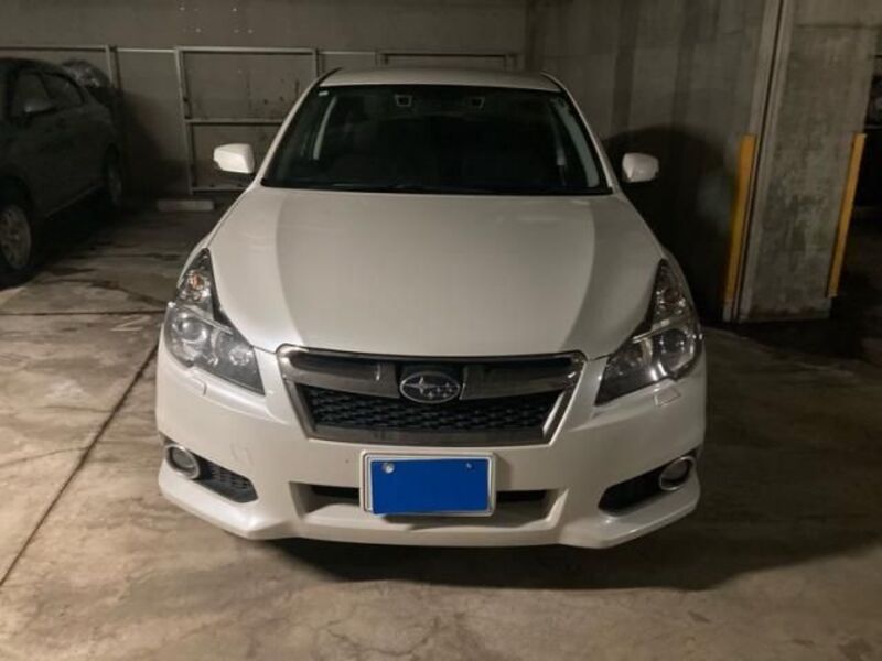 SUBARU LEGACY B4