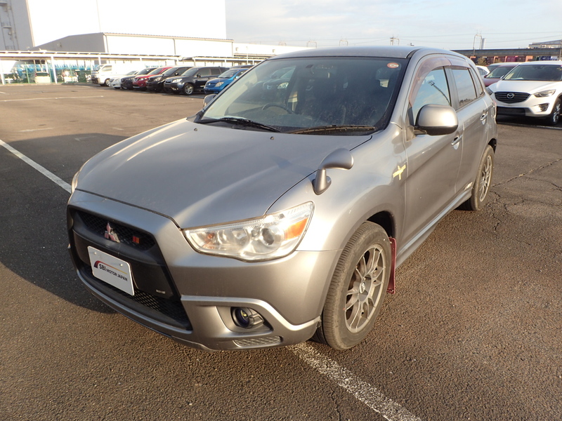 MITSUBISHI RVR