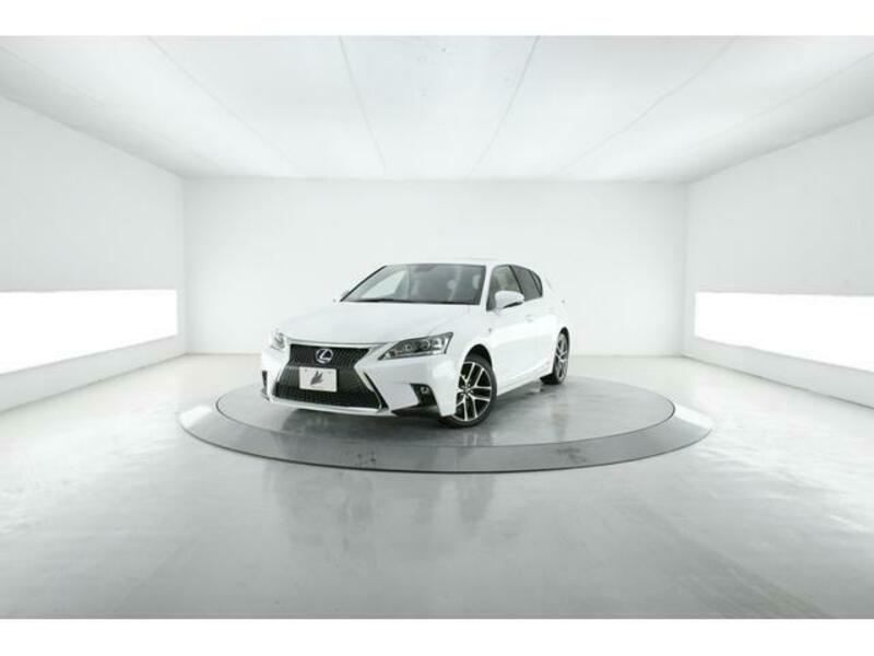 LEXUS　CT