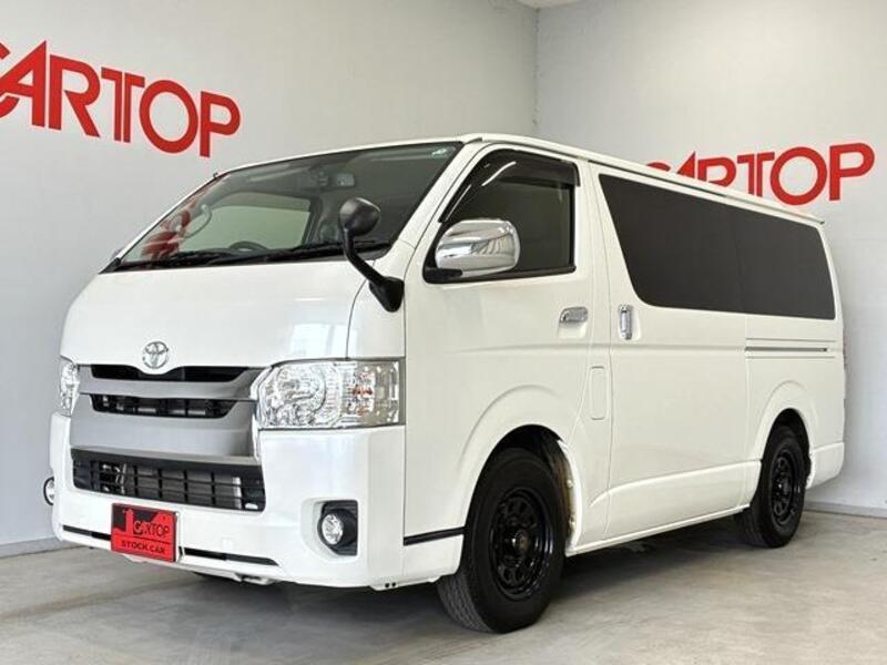 TOYOTA HIACE