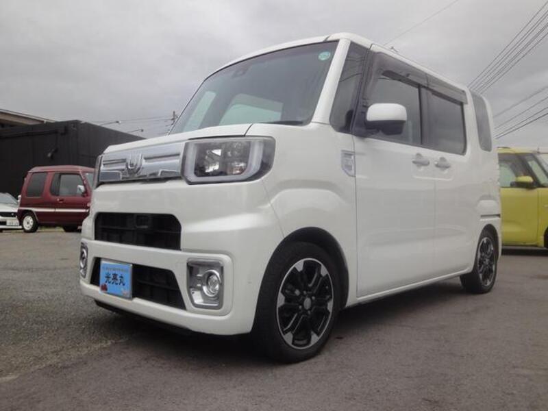 DAIHATSU WAKE