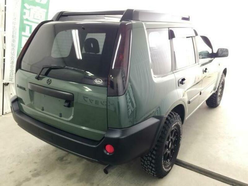 X-TRAIL