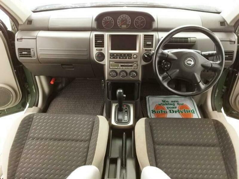 X-TRAIL