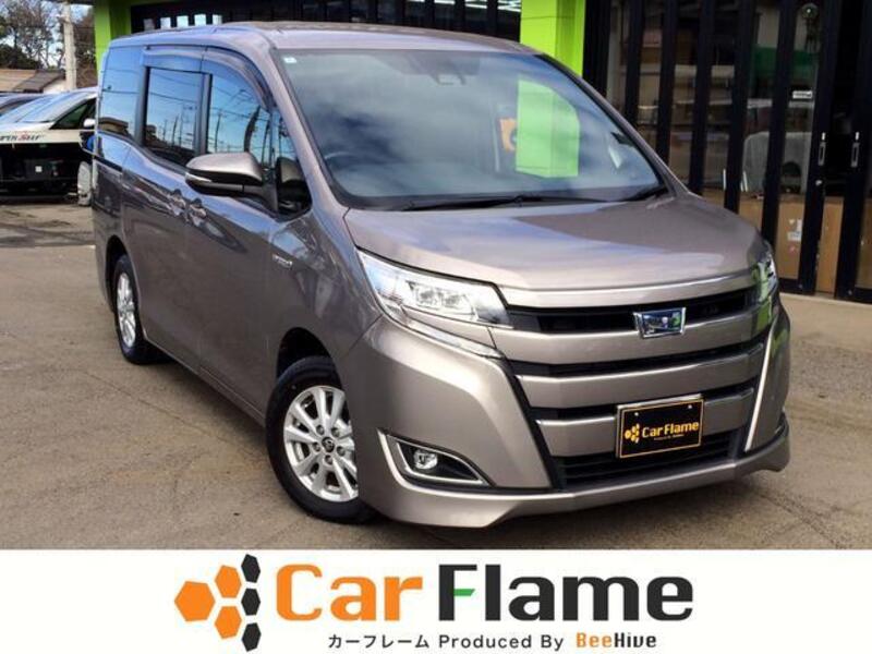 TOYOTA NOAH