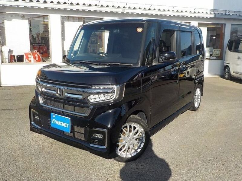 HONDA N BOX CUSTOM