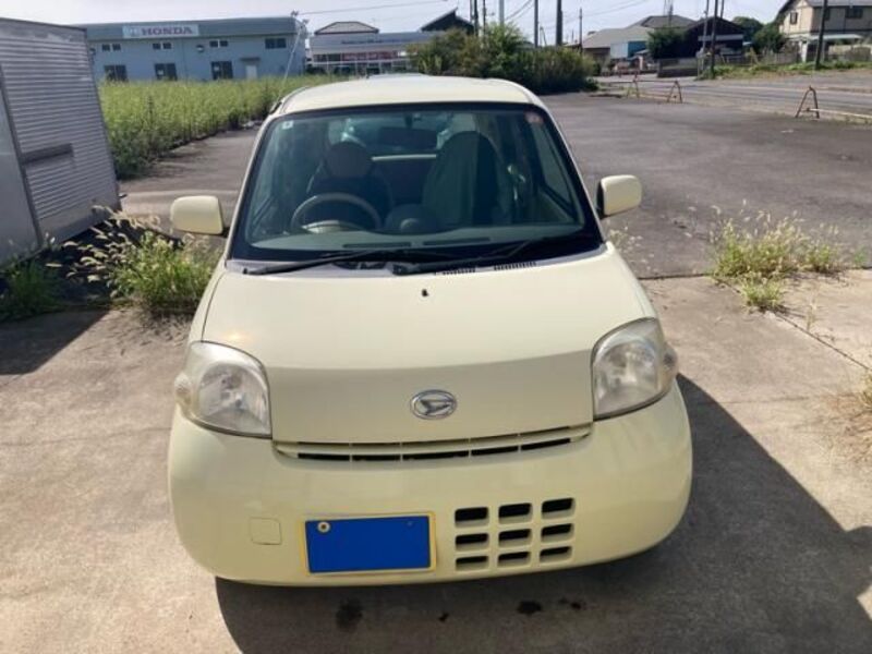 DAIHATSU ESSE
