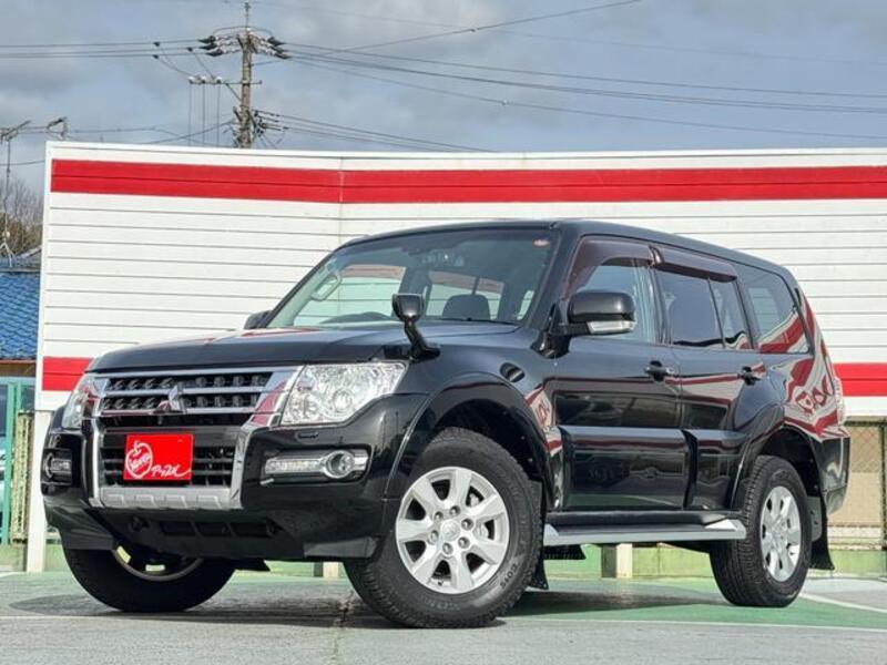 MITSUBISHI PAJERO