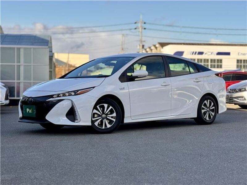 TOYOTA PRIUS PHV