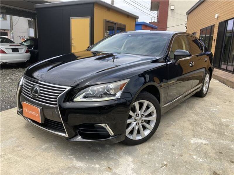 LEXUS LS