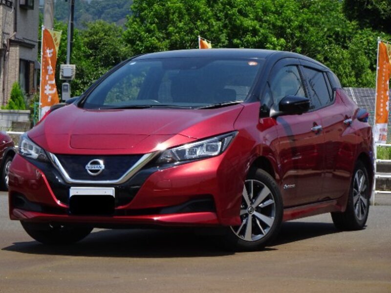 NISSAN LEAF