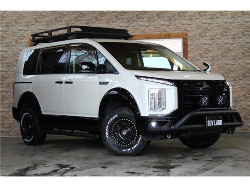 MITSUBISHI DELICA D5