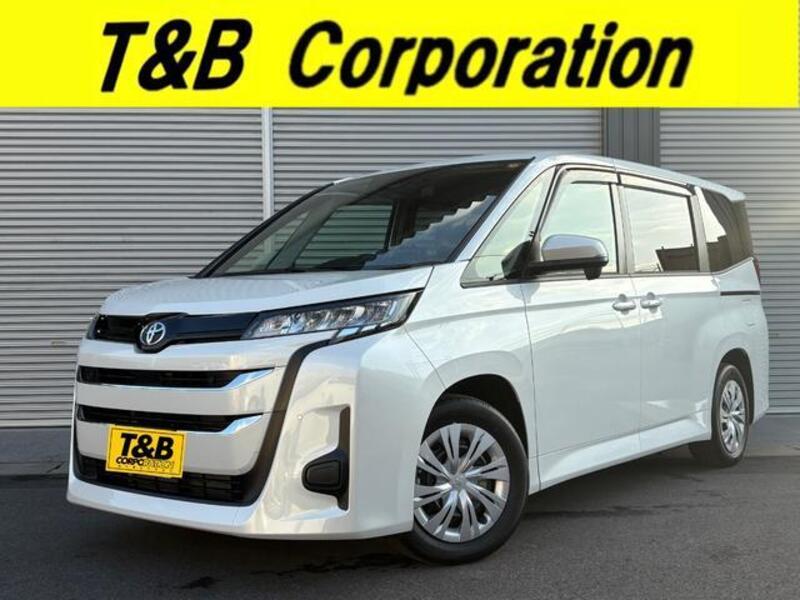 TOYOTA NOAH