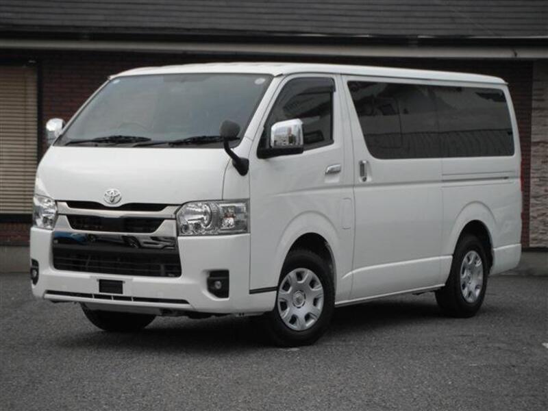 TOYOTA HIACE
