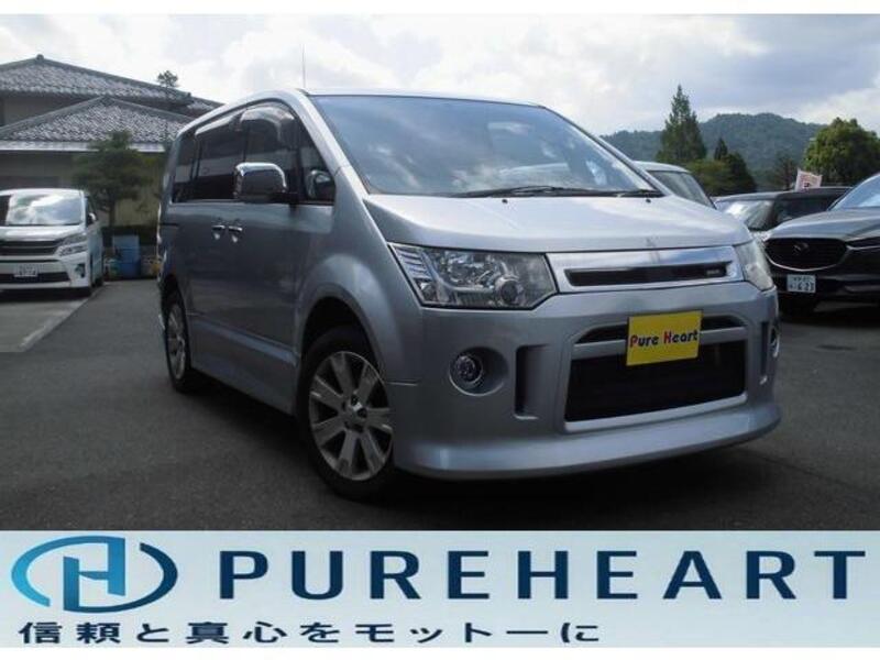 MITSUBISHI DELICA D5