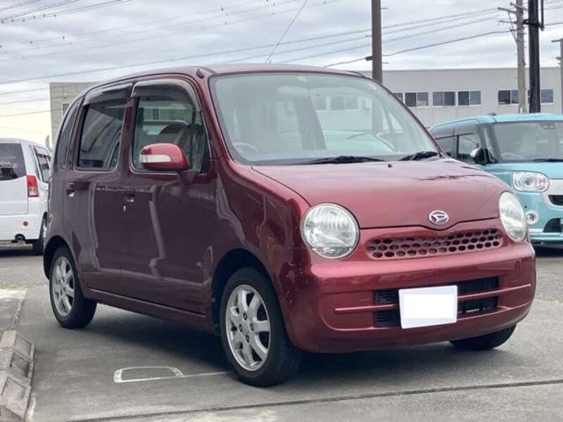 DAIHATSU MOVE LATTE