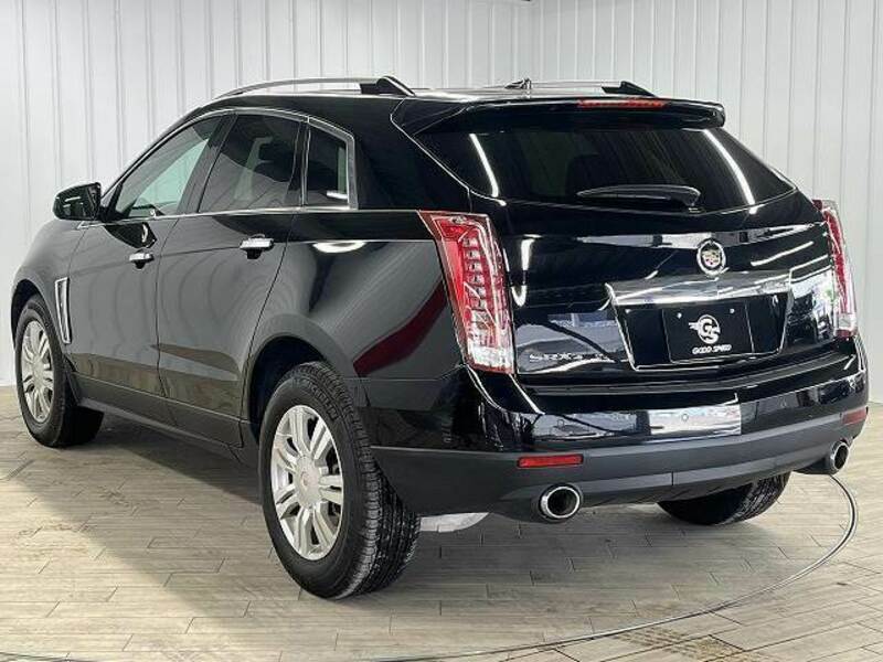 SRX CROSSOVER