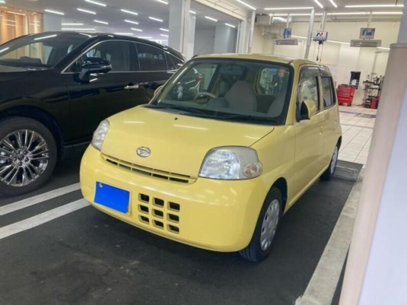 DAIHATSU ESSE