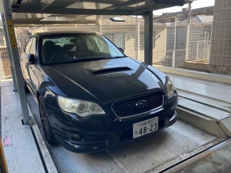 SUBARU LEGACY B4