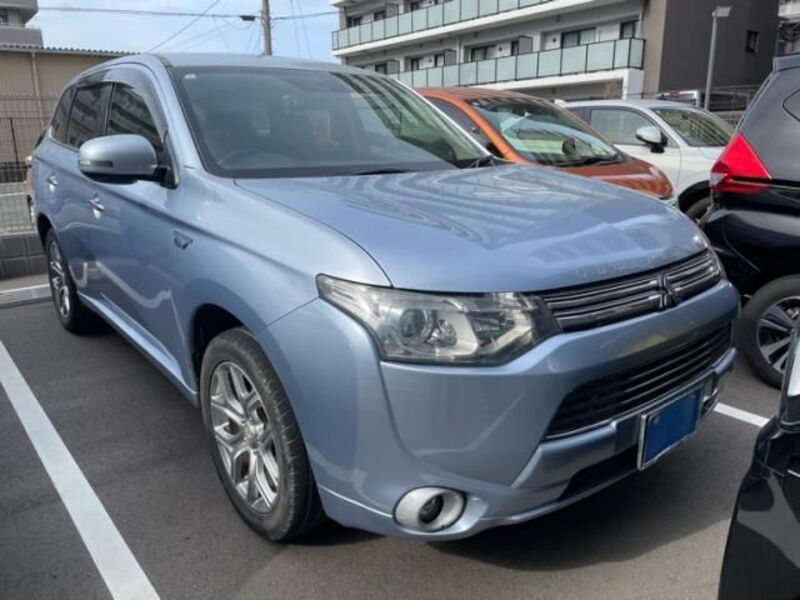 MITSUBISHI OUTLANDER PHEV