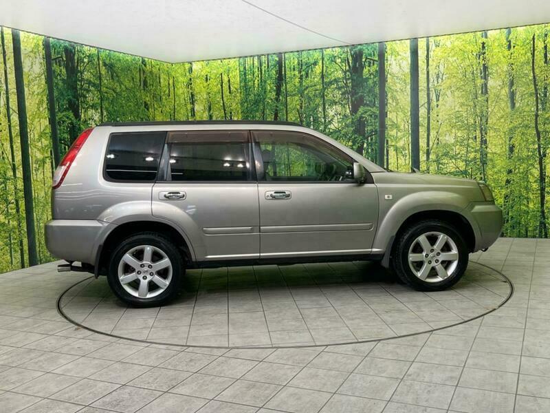 X-TRAIL