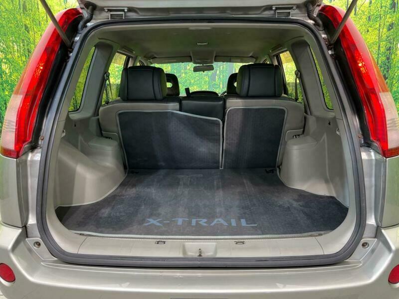 X-TRAIL
