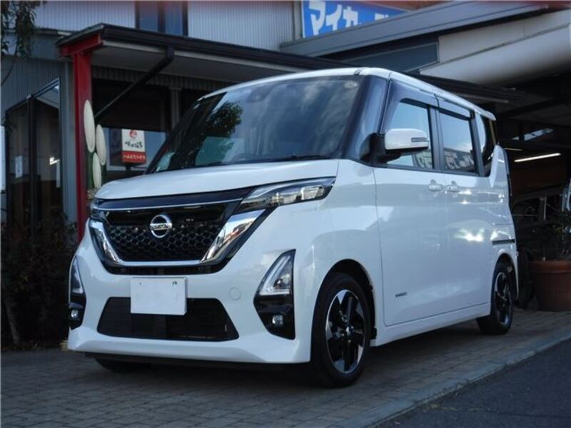 NISSAN ROOX