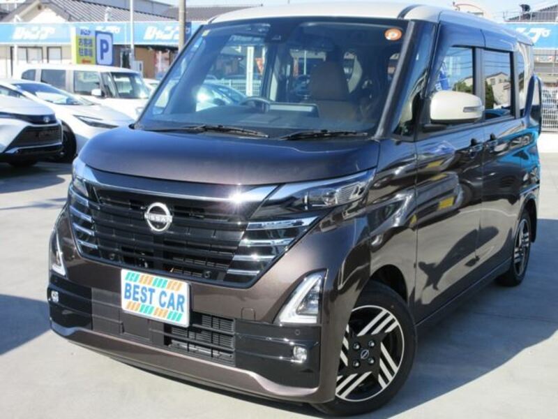 NISSAN ROOX