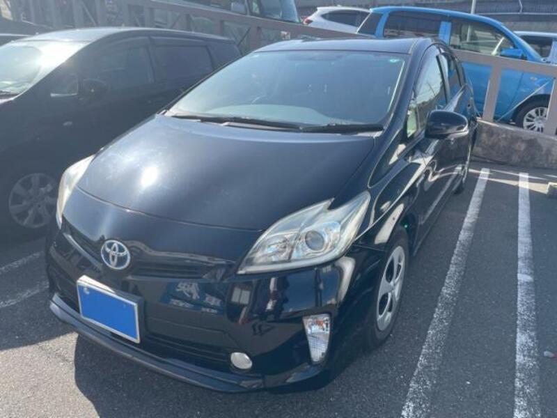 TOYOTA PRIUS