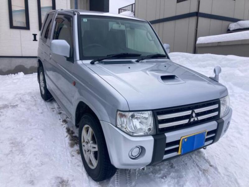 MITSUBISHI PAJERO MINI