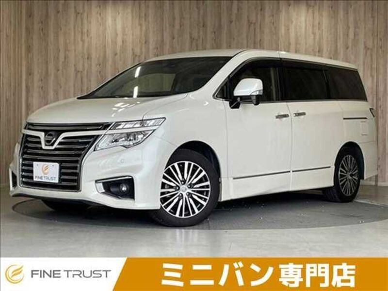NISSAN ELGRAND