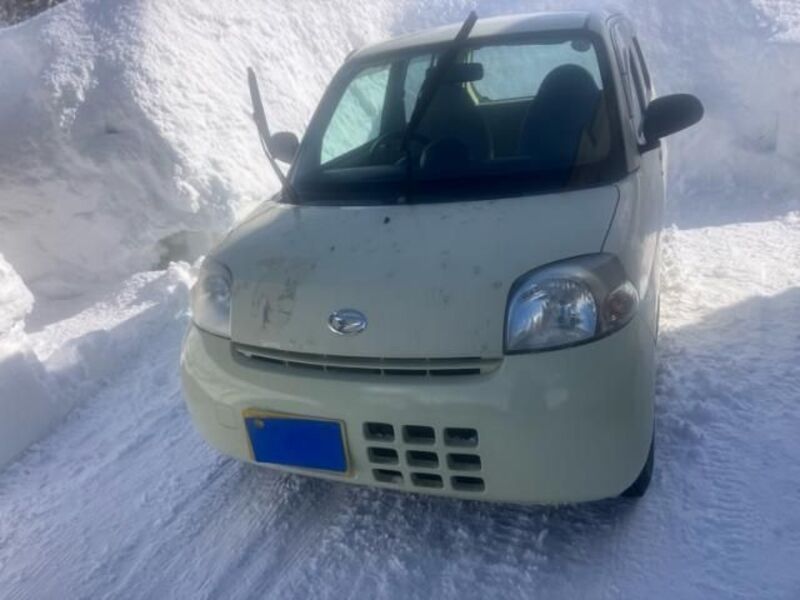 DAIHATSU ESSE