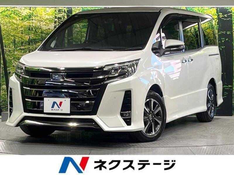 TOYOTA NOAH