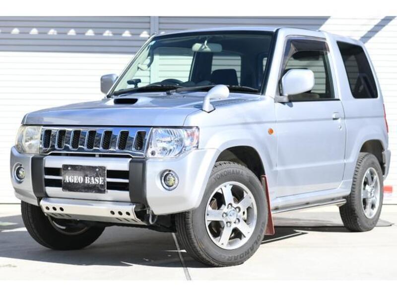 MITSUBISHI PAJERO MINI