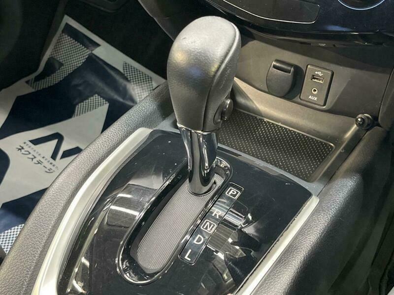 X-TRAIL-19