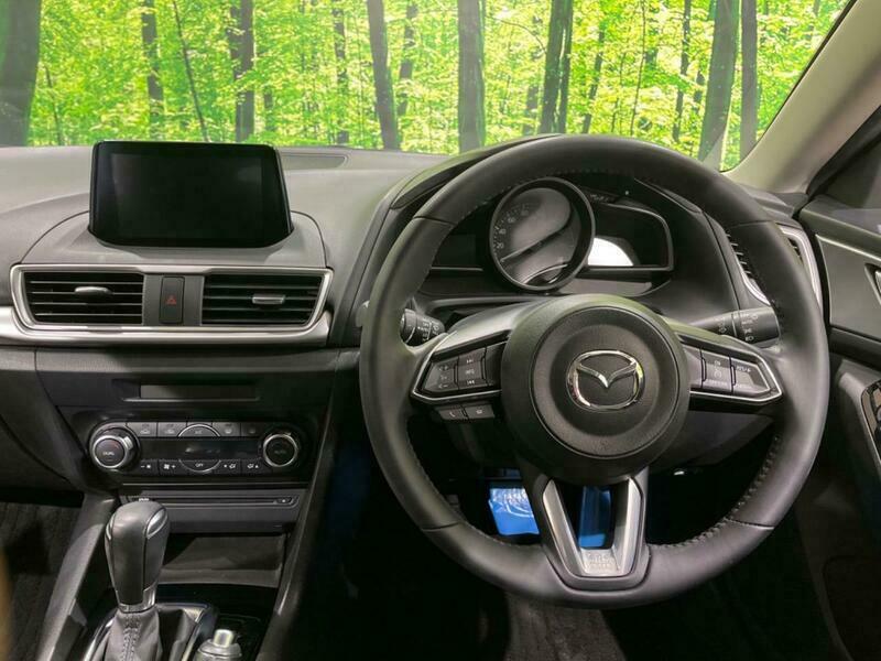 Axela Sport