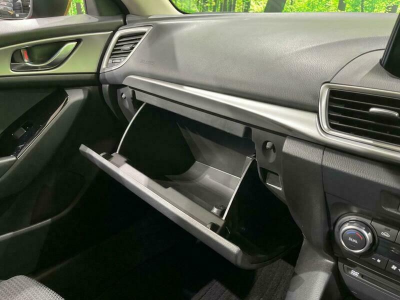 Axela Sport