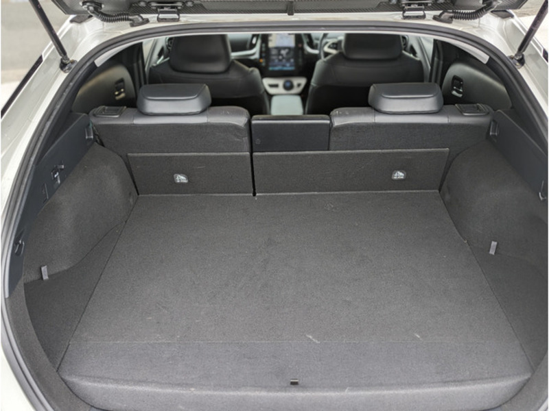 PRIUS PHV