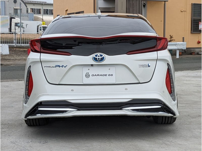 PRIUS PHV